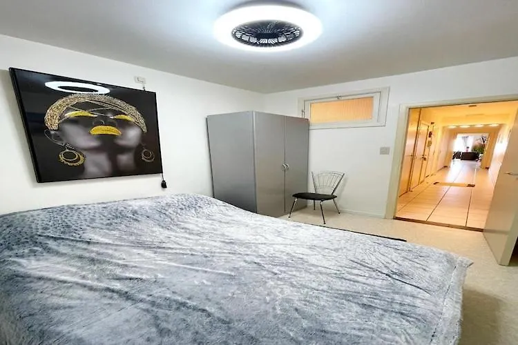 Apartment On The Sea Wall Of Middelkerke 0*,